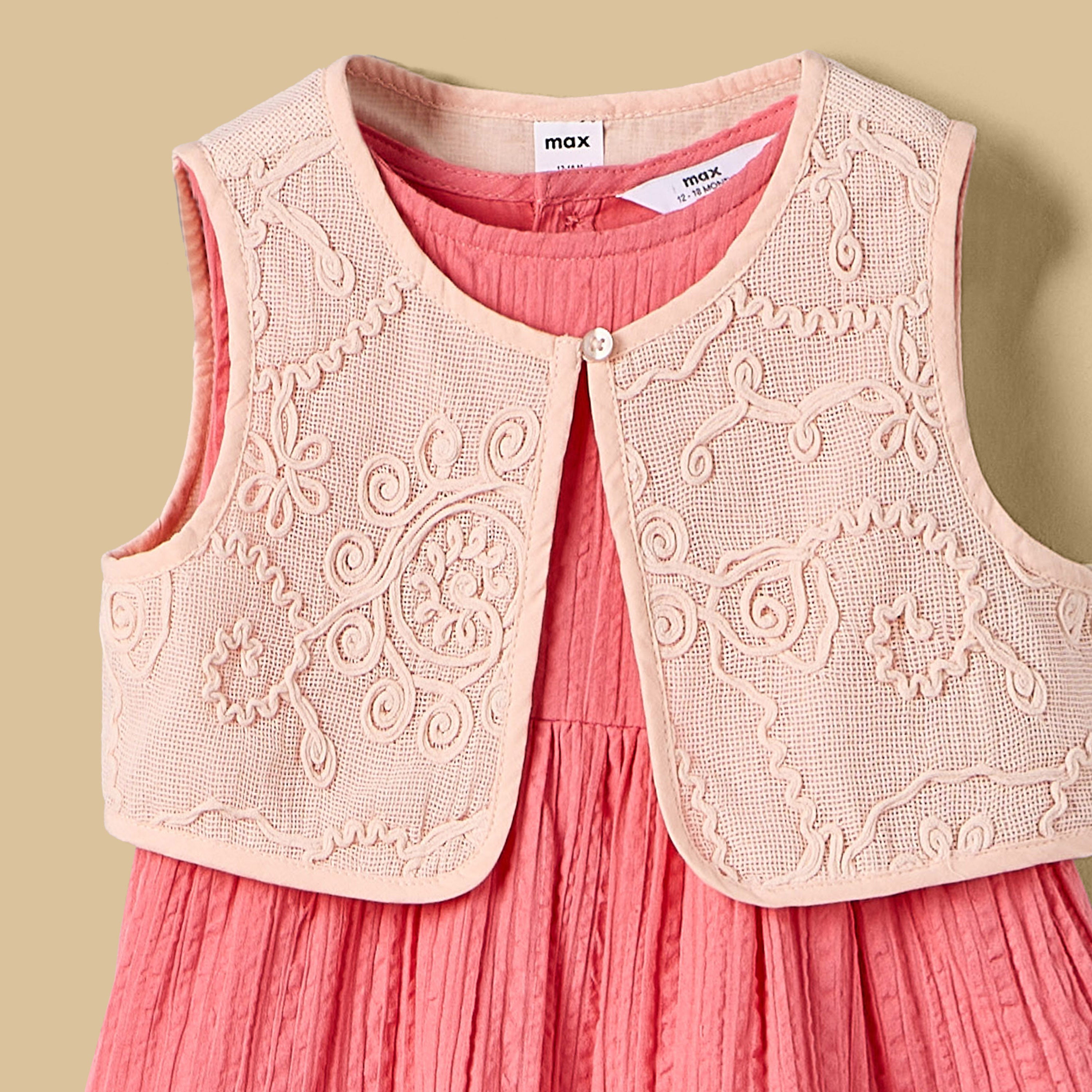 Textured Sleeveless Tiered Dress with Shrug
