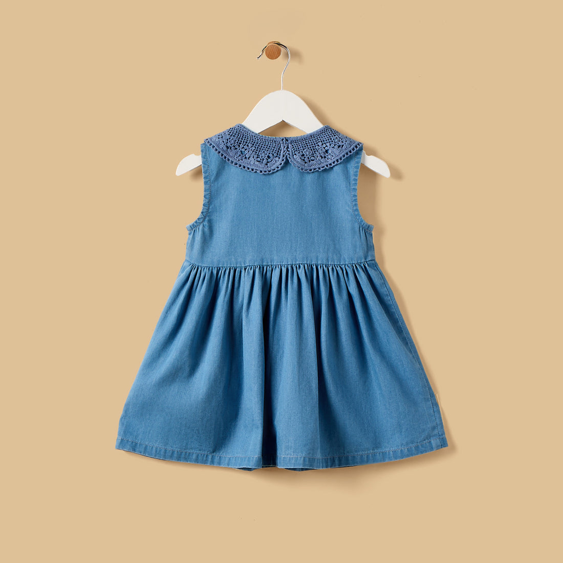 Applique Detail Sleeveless Denim Dress