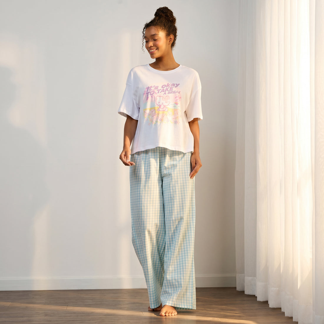 Hello Kitty Print Cotton Pyjama Set - White / XXL