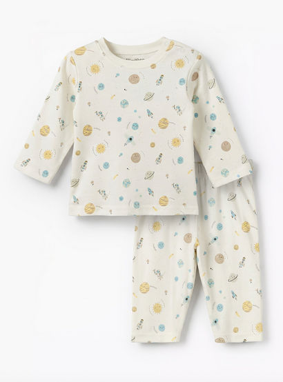 Juniors Cotton Round Neck Long Sleeves Pyjama Set with Space Print-baby-boys-clothing-nightwear-pyjamasets-image-2
