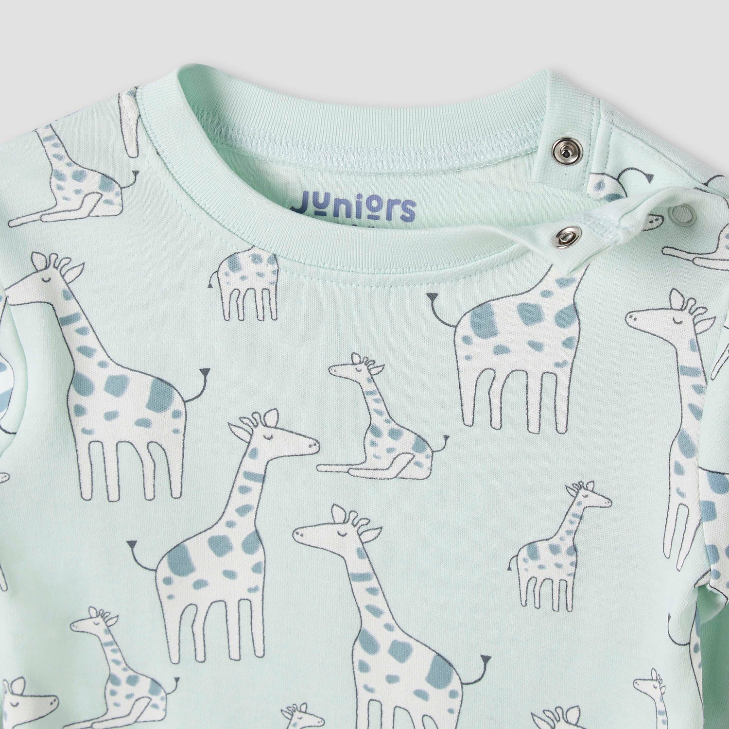 Juniors Giraffe Print T-shirt and Pyjama Set