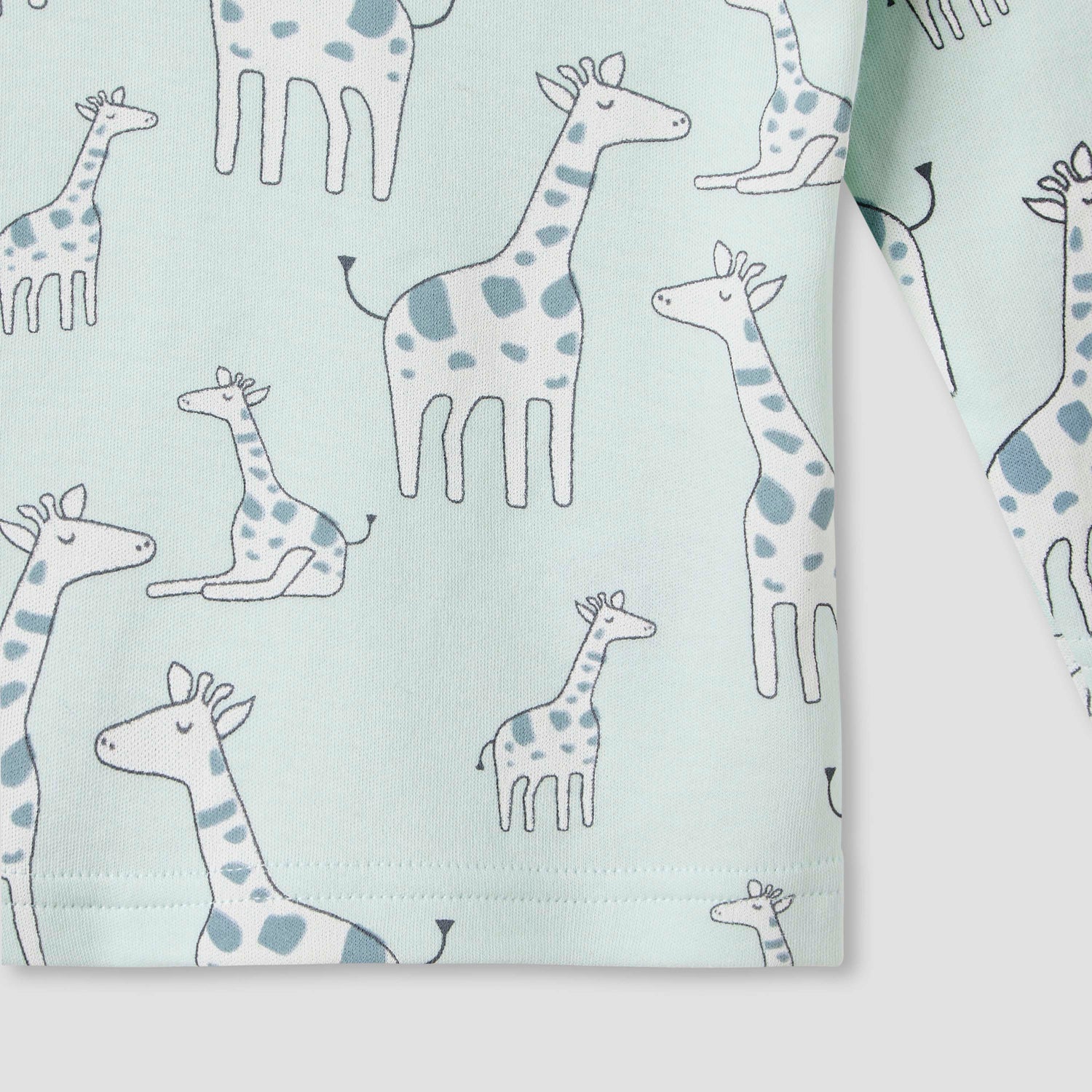 Juniors Giraffe Print T-shirt and Pyjama Set