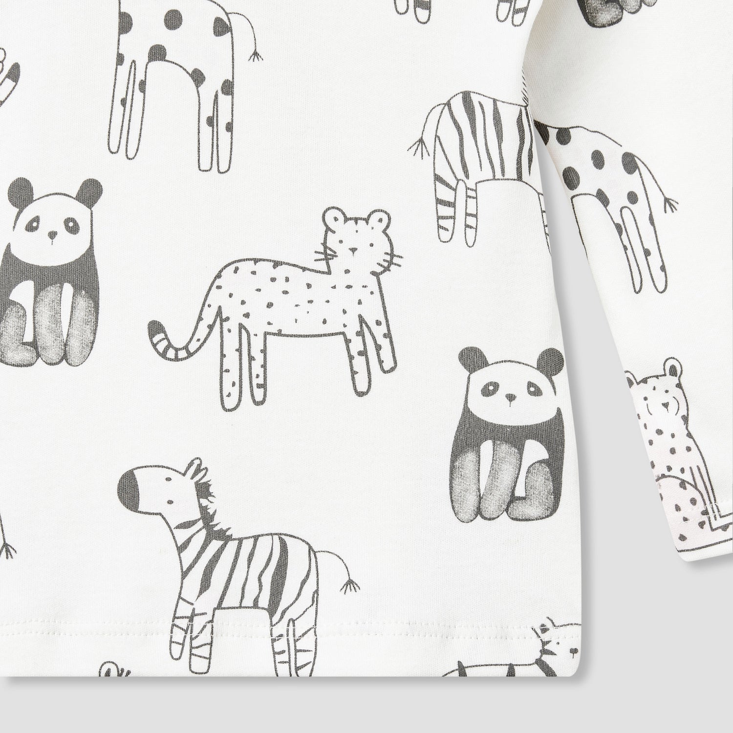 Juniors Animal Print T-shirt and Pyjama Set
