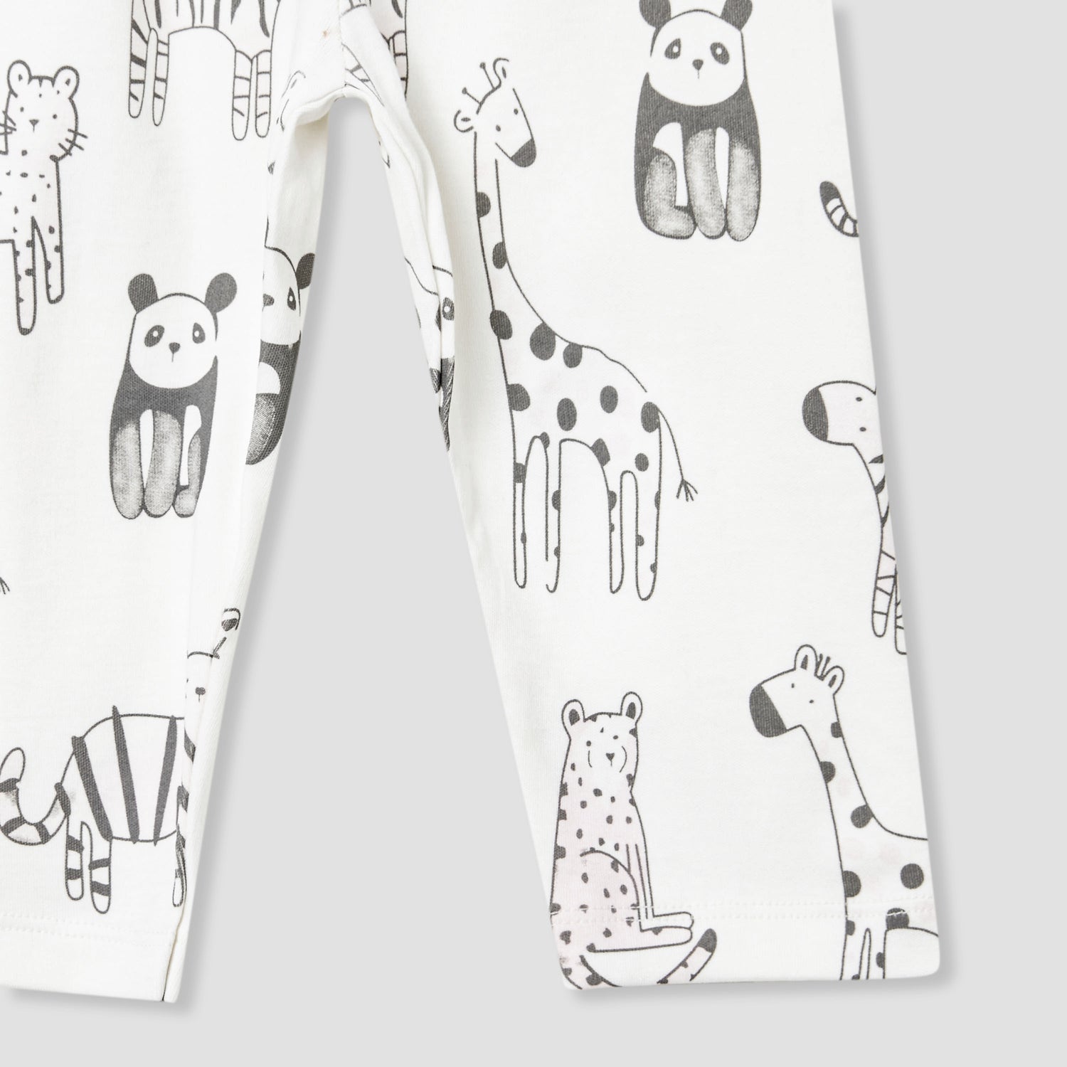 Juniors Animal Print T-shirt and Pyjama Set
