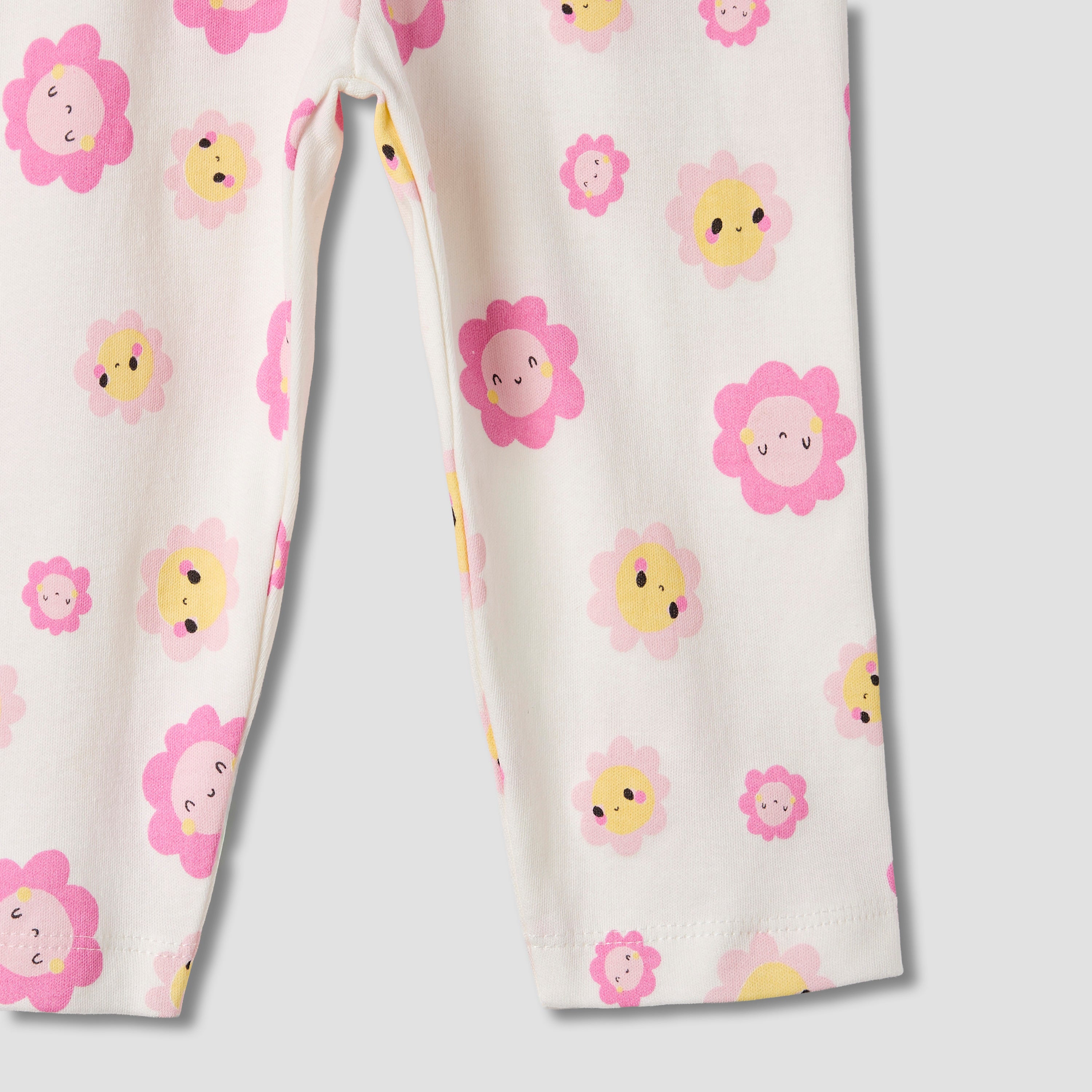 Juniors Printed Long Sleeve T-shirt and Pyjama Set