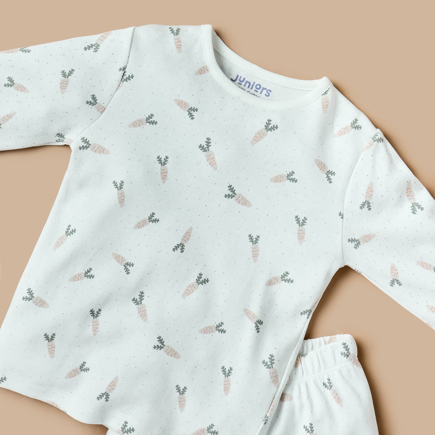 Juniors All-Over Carrot Print Long Sleeves T-shirt and Elasticated Pyjama Set