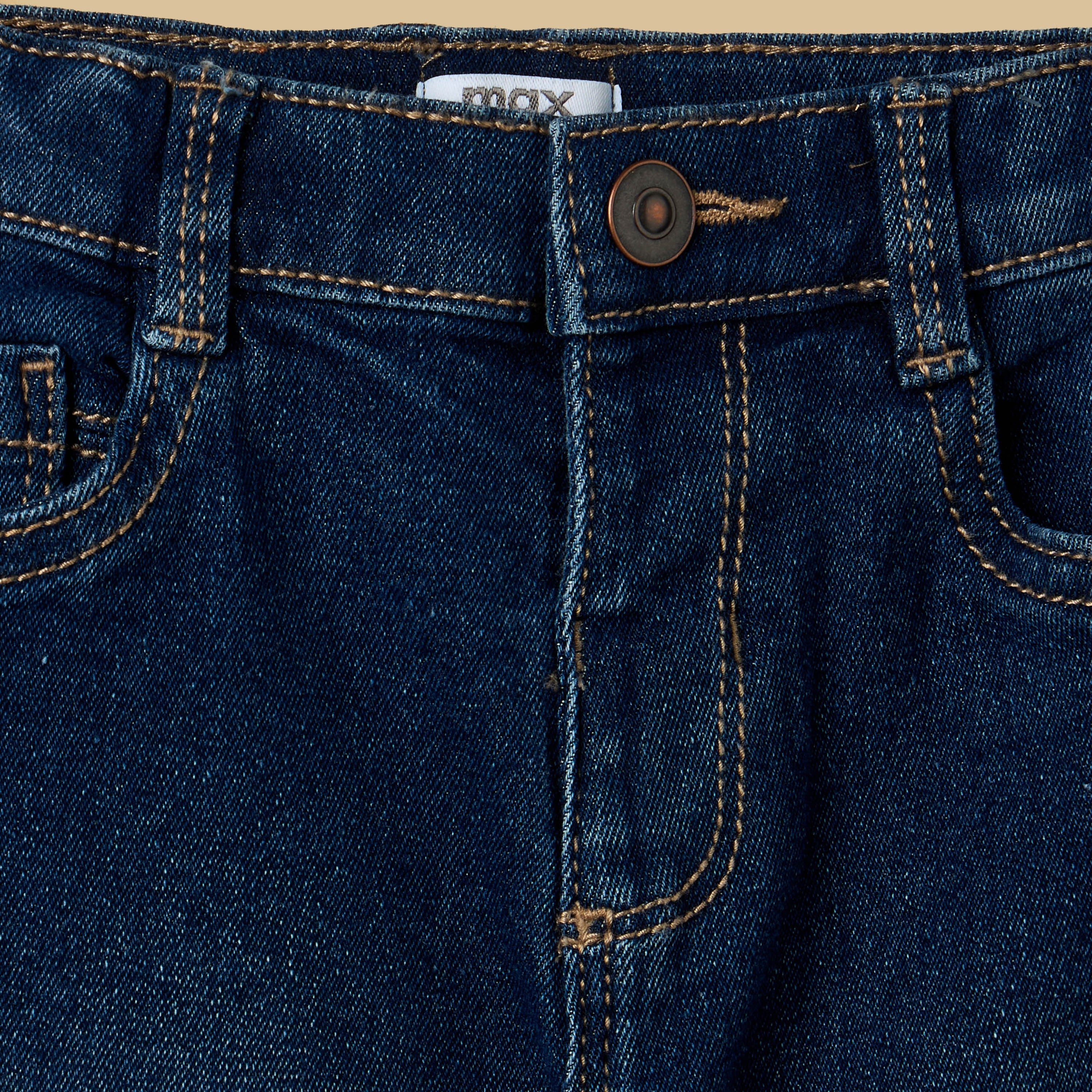 Full Length Jeans with Pockets and Button Closure