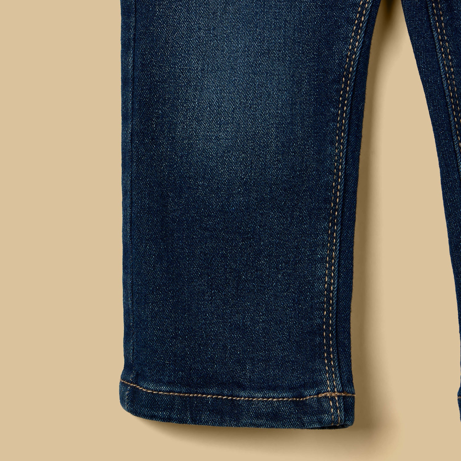 Full Length Jeans with Pockets and Button Closure