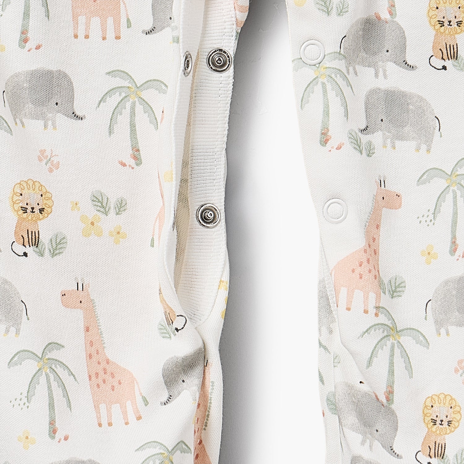 Juniors Cotton Peter Pan Collar Long Sleeves Sleepsuit with Safari Print