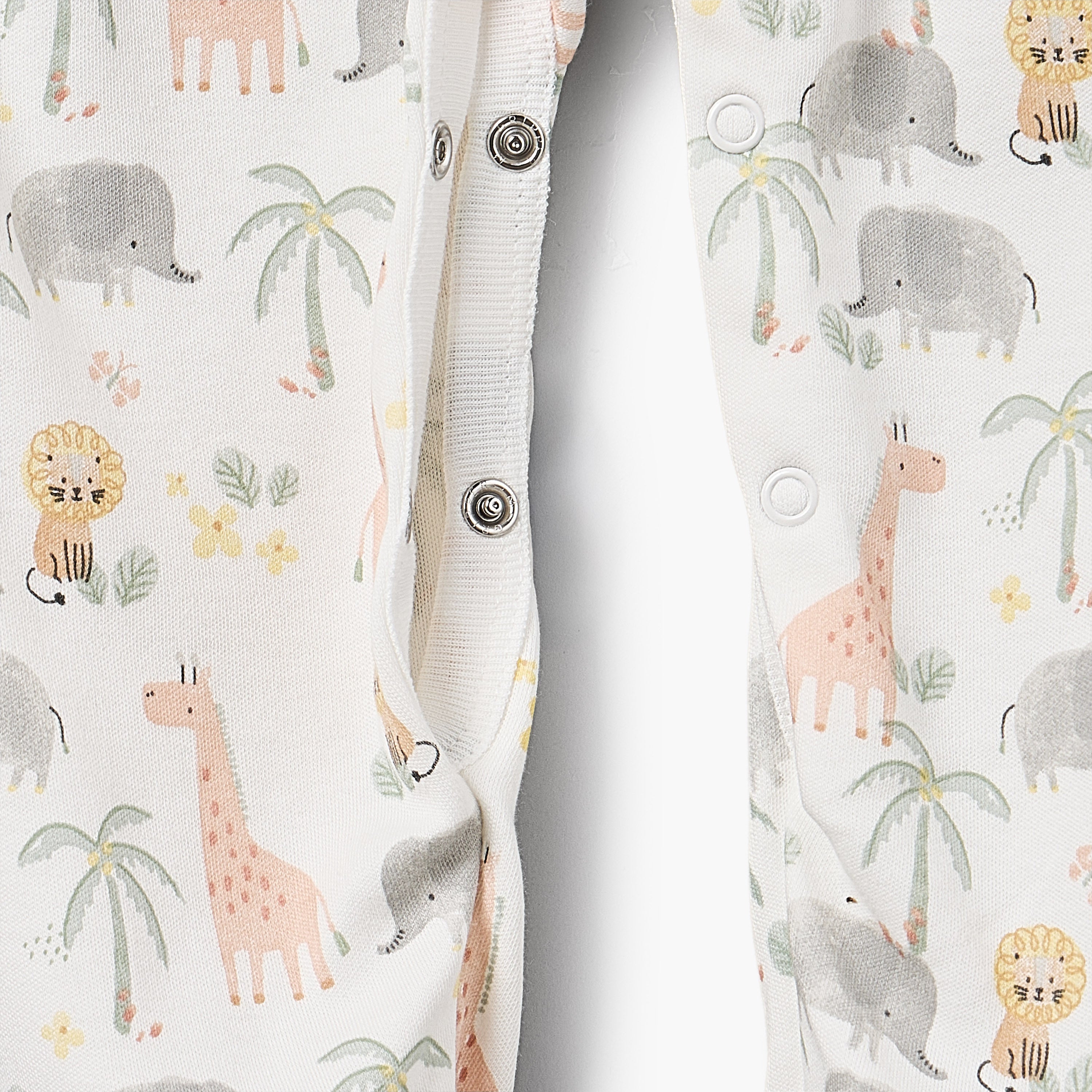 Juniors Cotton Peter Pan Collar Long Sleeves Sleepsuit with Safari Print