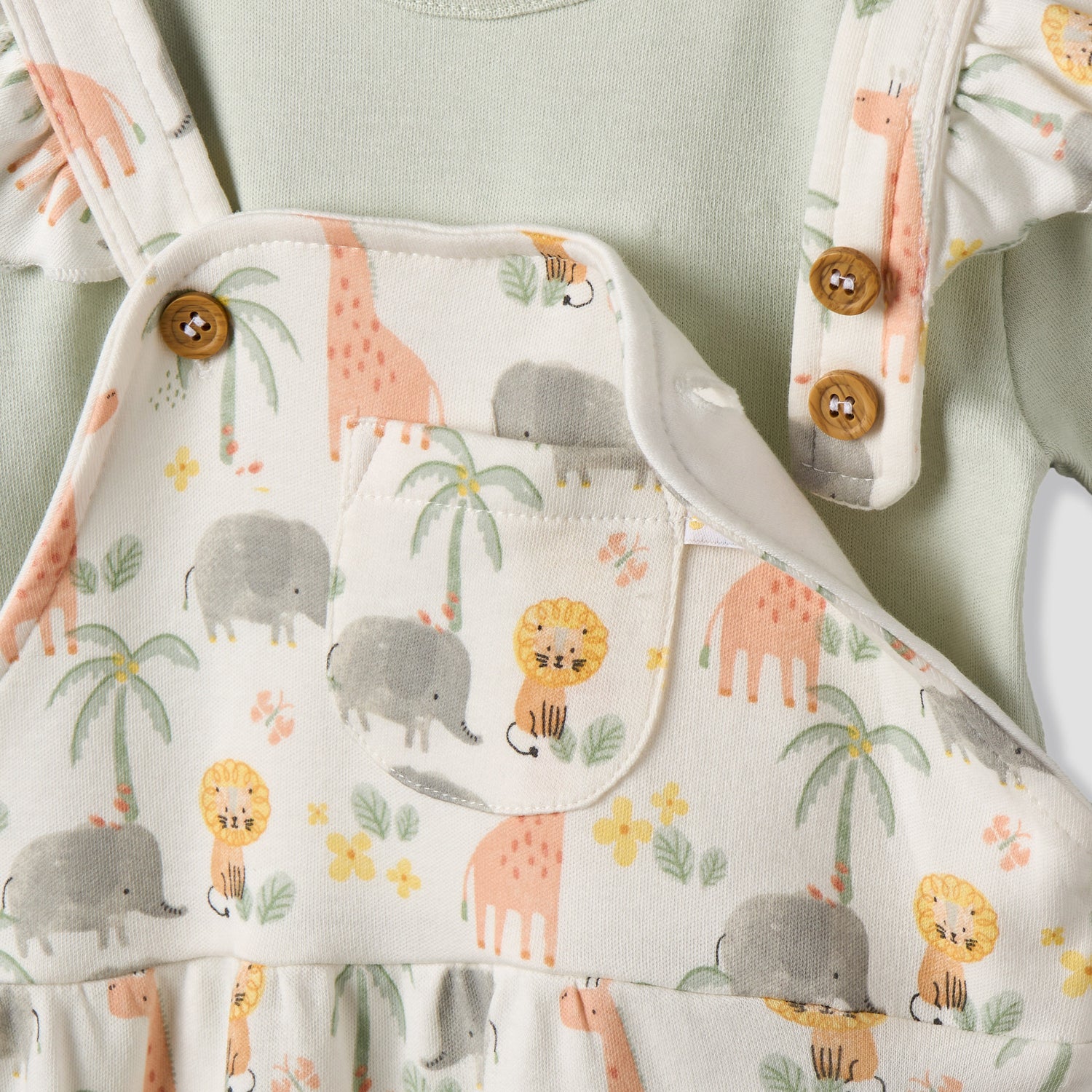 Juniors Round Neck Short Sleeves T-shirt and Dungaree Set with Safari Print
