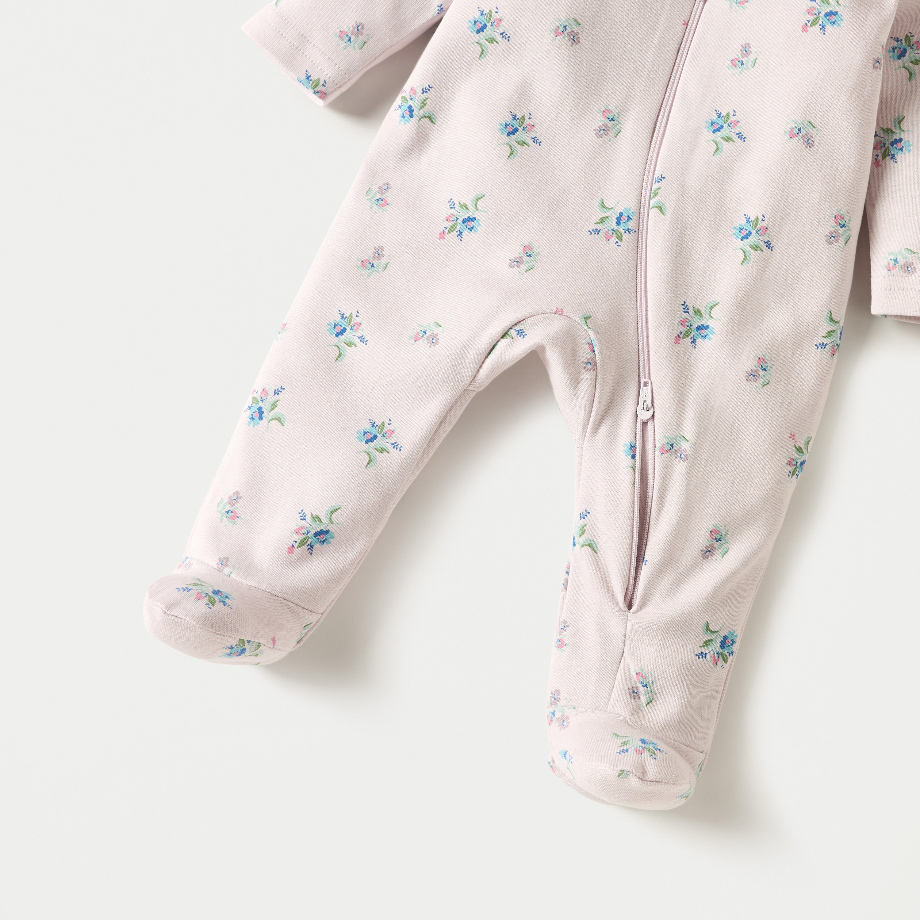 Juniors Floral Print Sleepsuit with Long Sleeves and Zip Closure