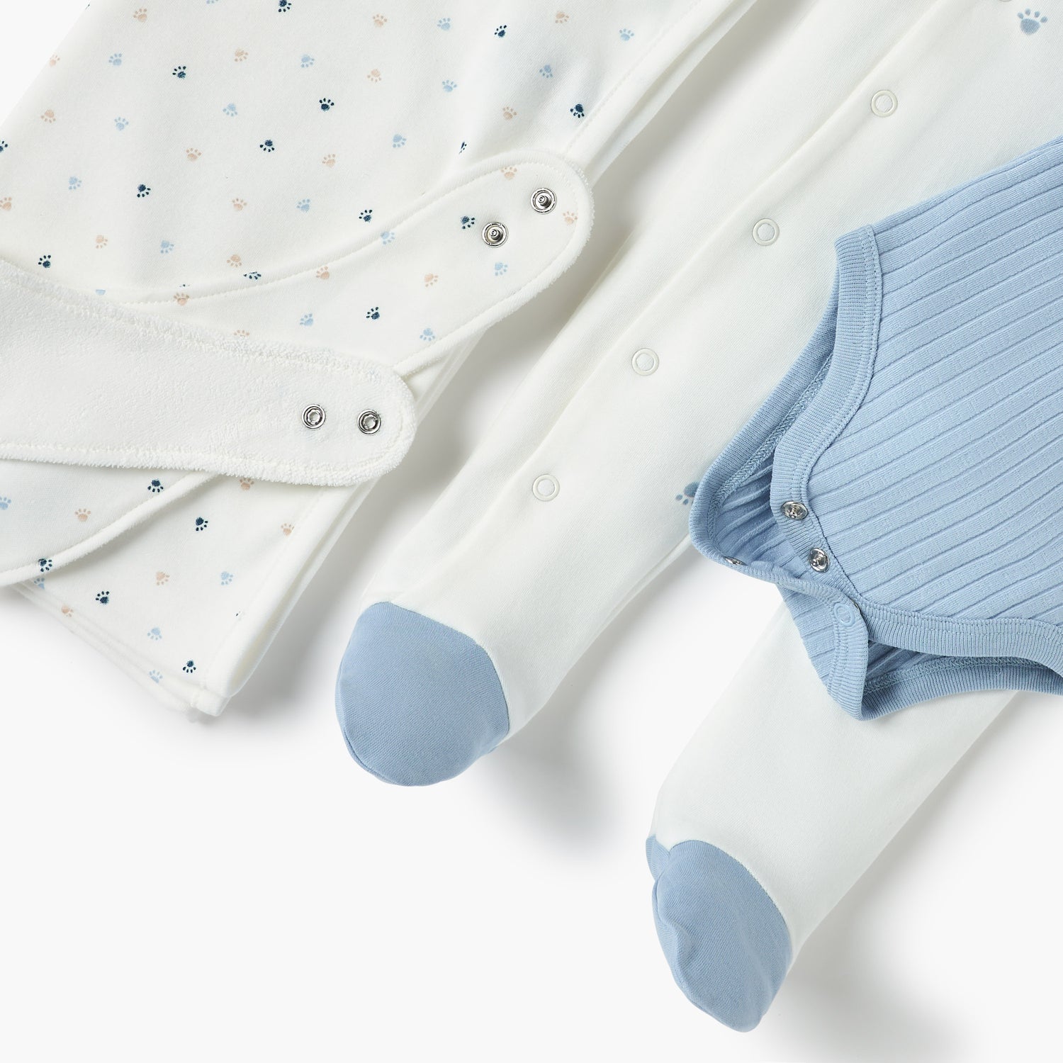 Juniors 5-Piece Assorted Clothing Gift Set