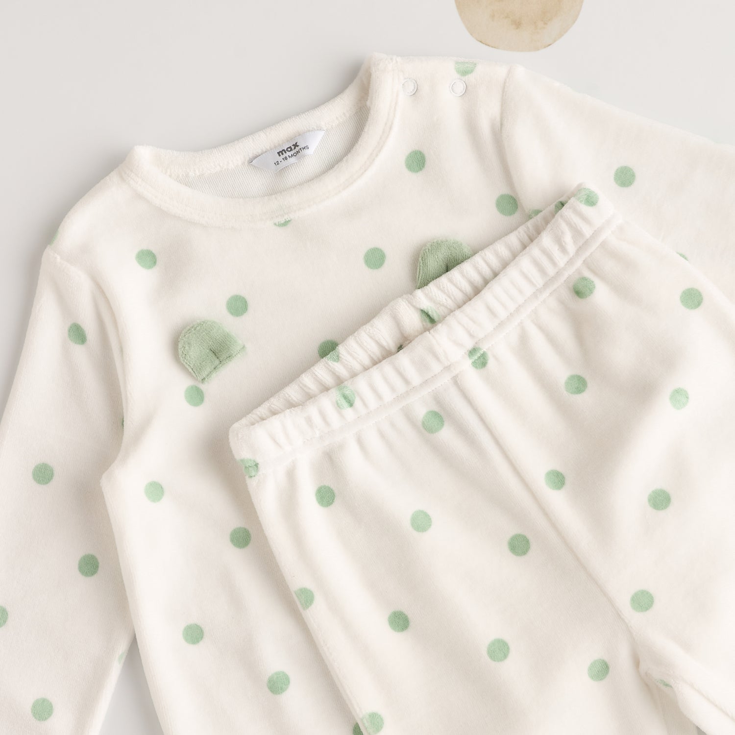All-Over Polka Dot Print Velour Pyjama Set