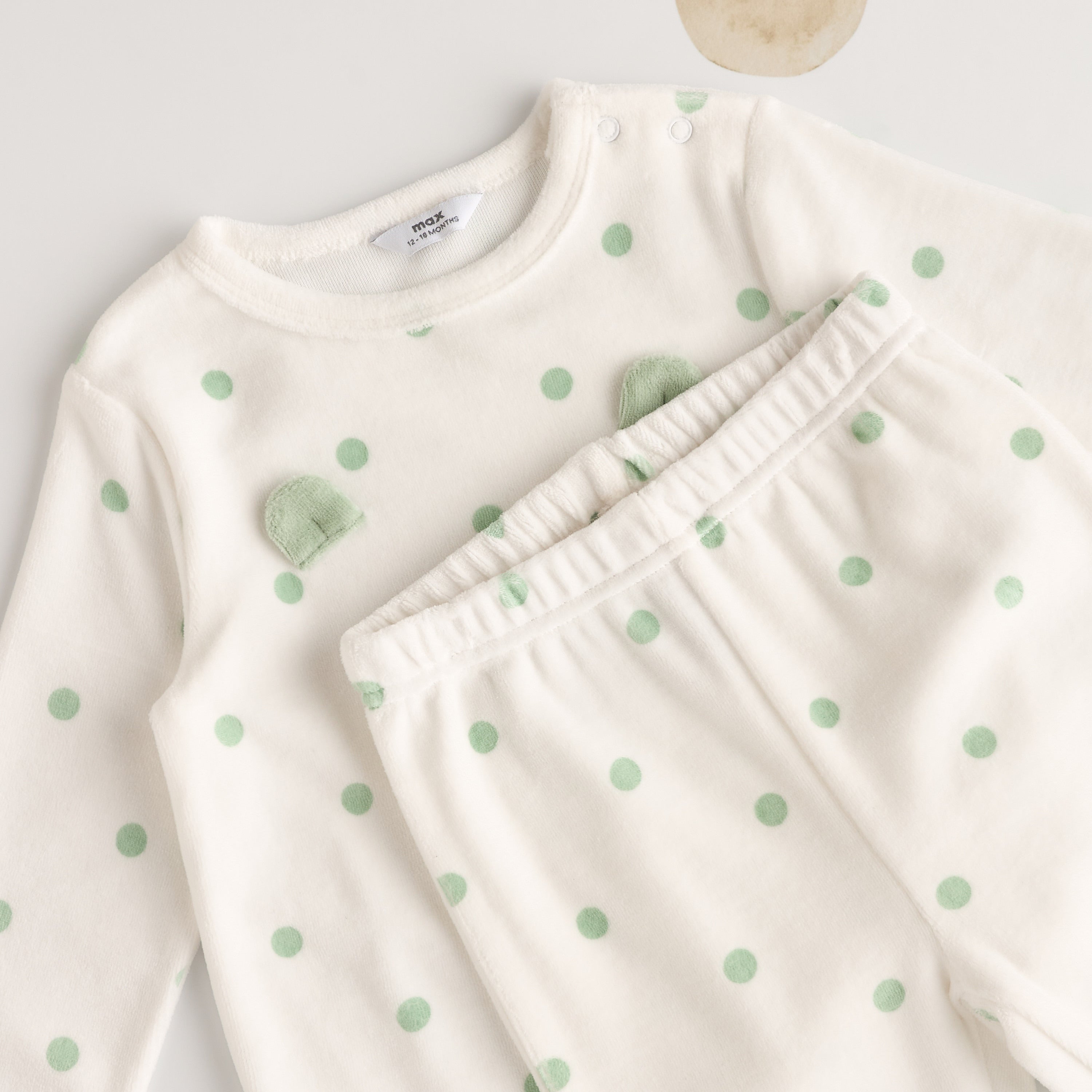 All-Over Polka Dot Print Velour Pyjama Set