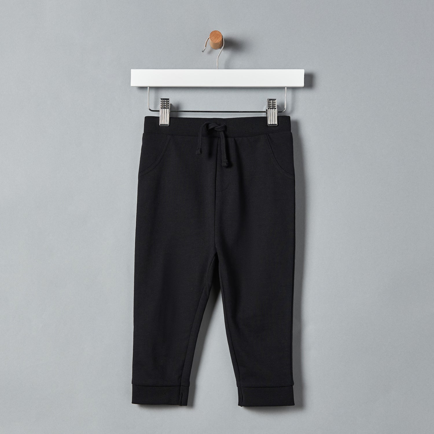Plain Joggers - Black / 12-18 mths