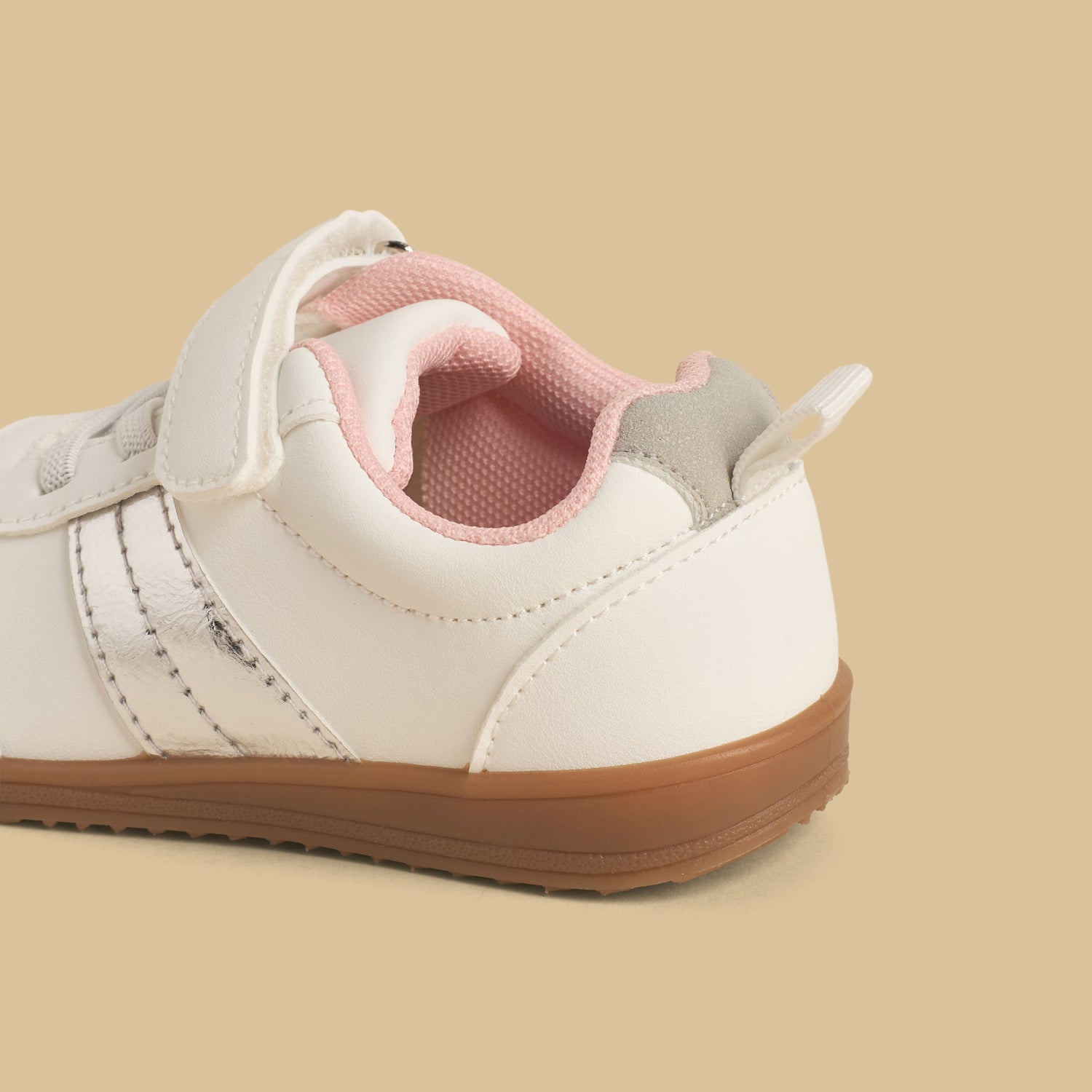 Panelled Sports Shoes with Hook and Loop Closure