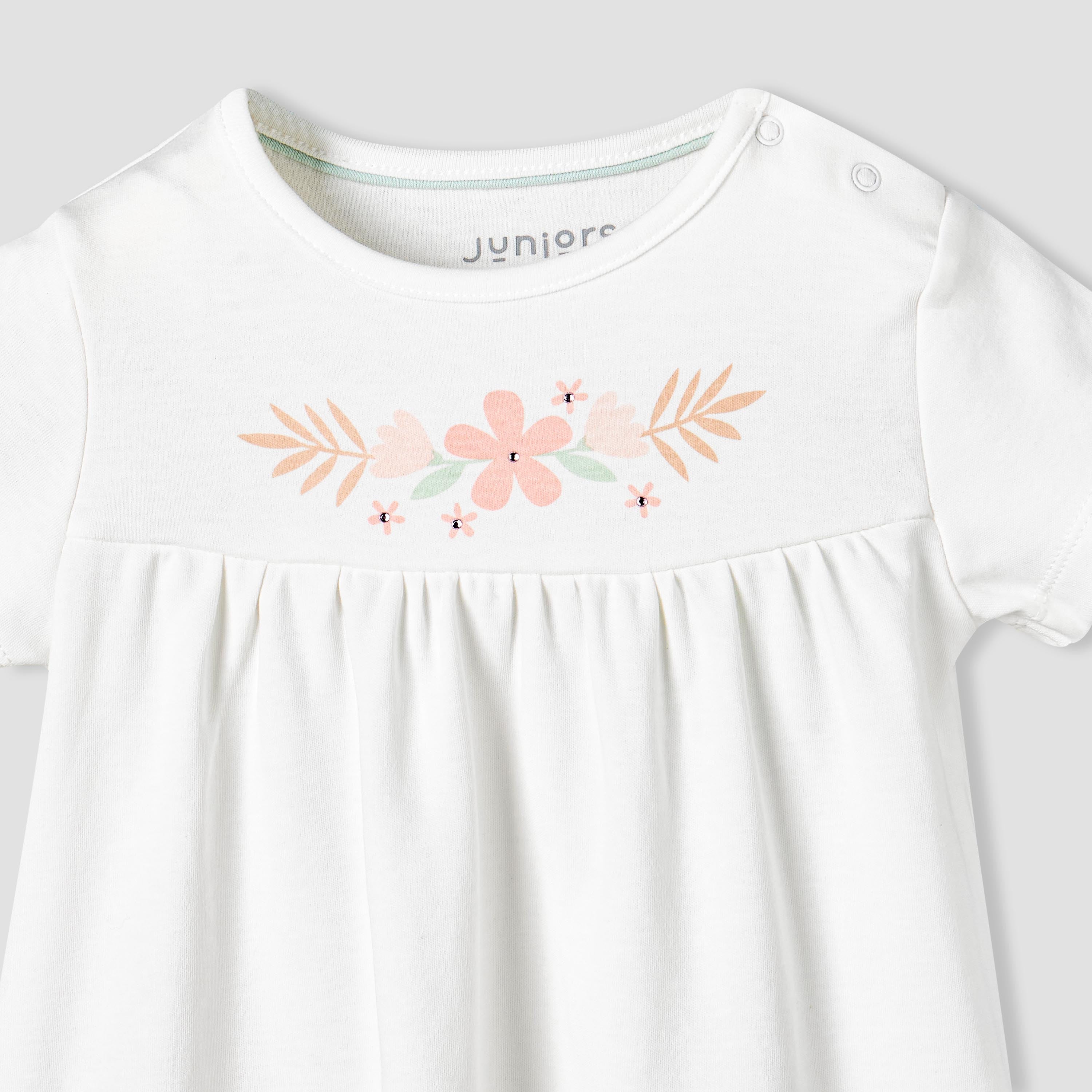 Juniors Round Neck Short Sleeve Dress with Snap Button Closure