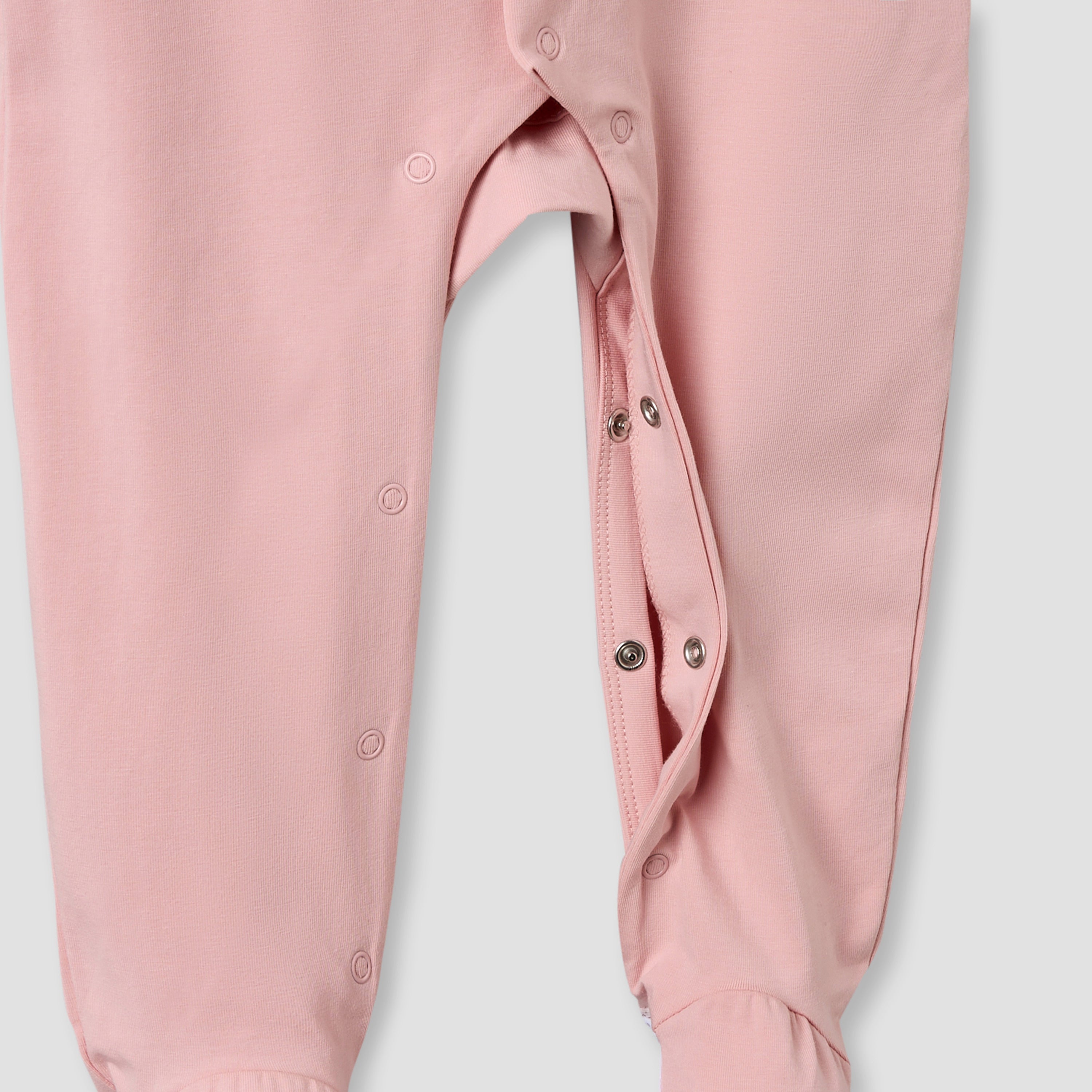 Juniors Cotton Crew Neck Long Sleeves Sleepsuit with Snap Button Closure