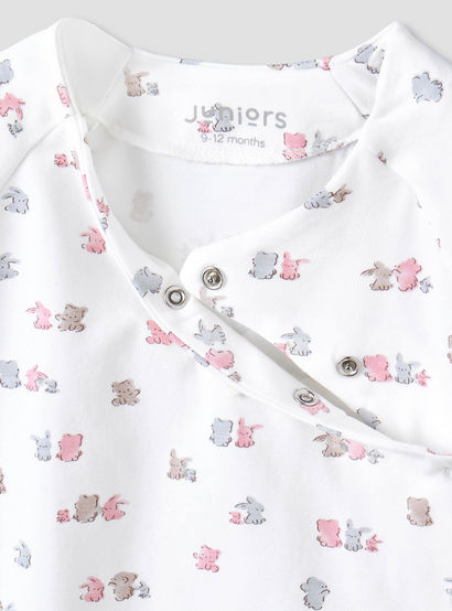 Juniors Cotton V-neck Long Sleeves Pyjama Set with Bear Print-baby-girls-clothing-nightwear-pyjamasets-image-7