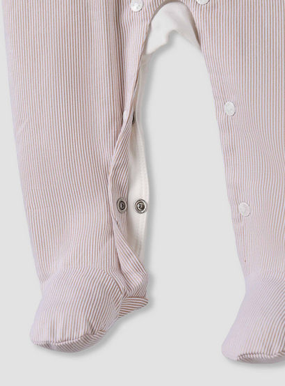 Giggles Cotton Collared Long Sleeves Sleepsuit with Snap Button Closure-baby-boys-clothing-nightwear-sleepsuits-image-5