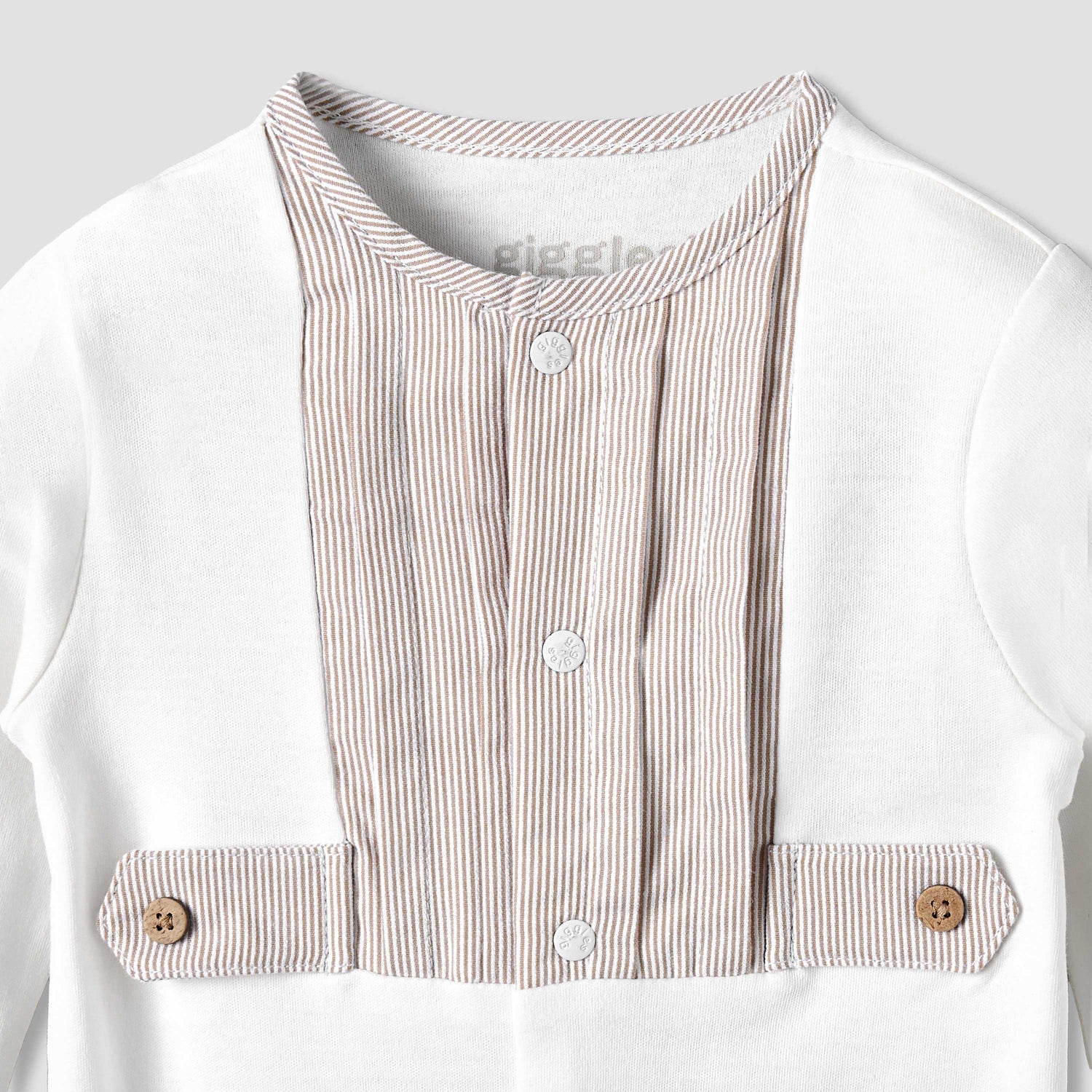 Giggles Cotton Round Neck Long Sleeves Sleepsuit with Snap Button Closure