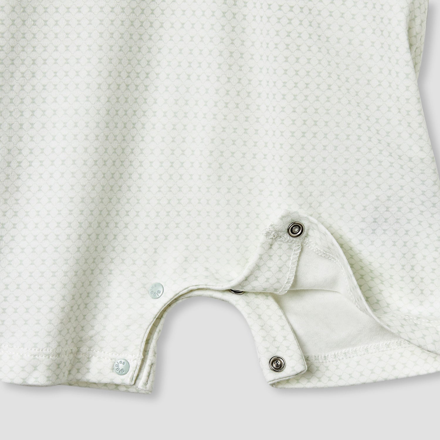 Giggles Printed Romper with Short Sleeves
