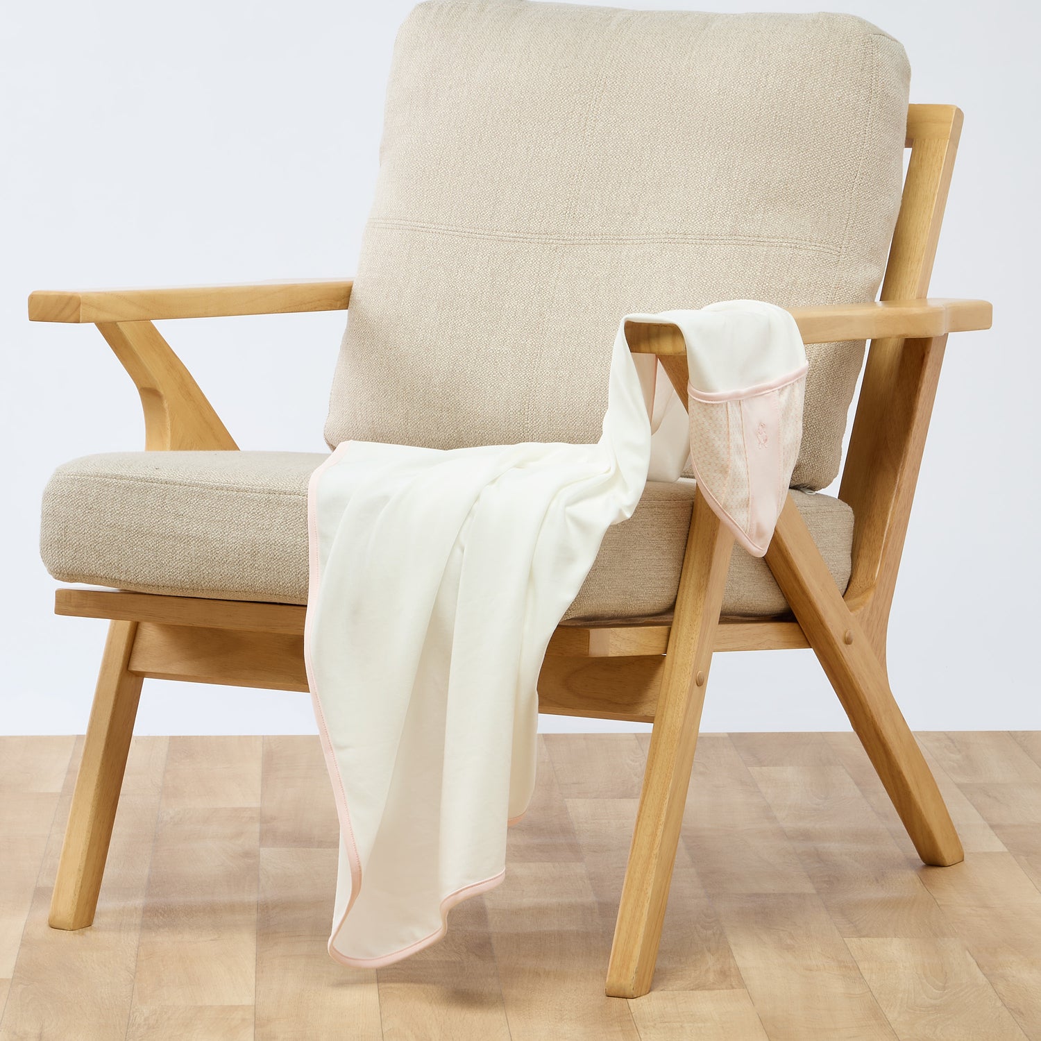 Giggles Printed Receiving Blanket