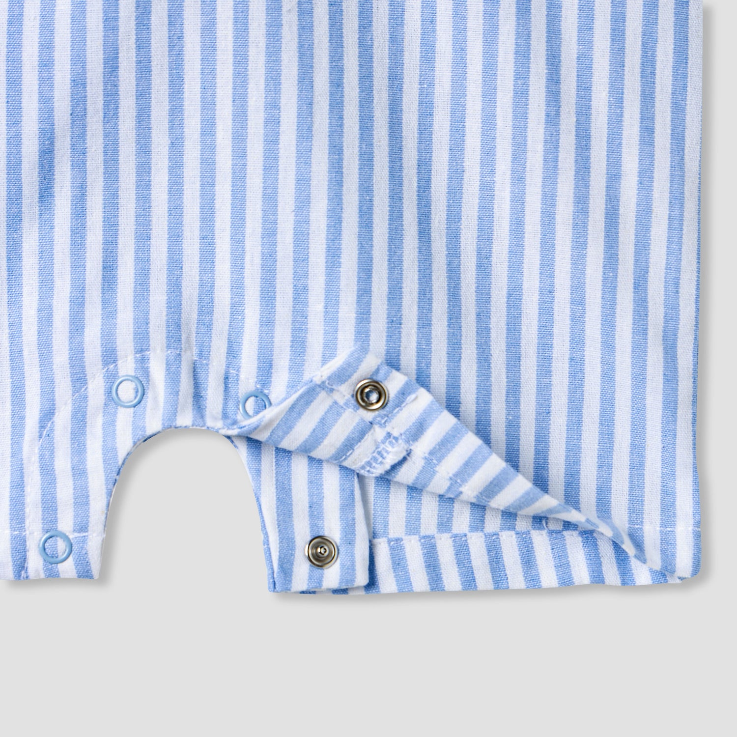 Juniors Solid T-shirt and Striped Dungaree Set