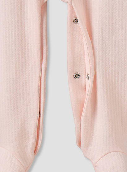 Giggles Cotton Round Neck Long Sleeves Sleepsuit with Snap Button Closure-baby-girls-clothing-nightwear-sleepsuits-image-4
