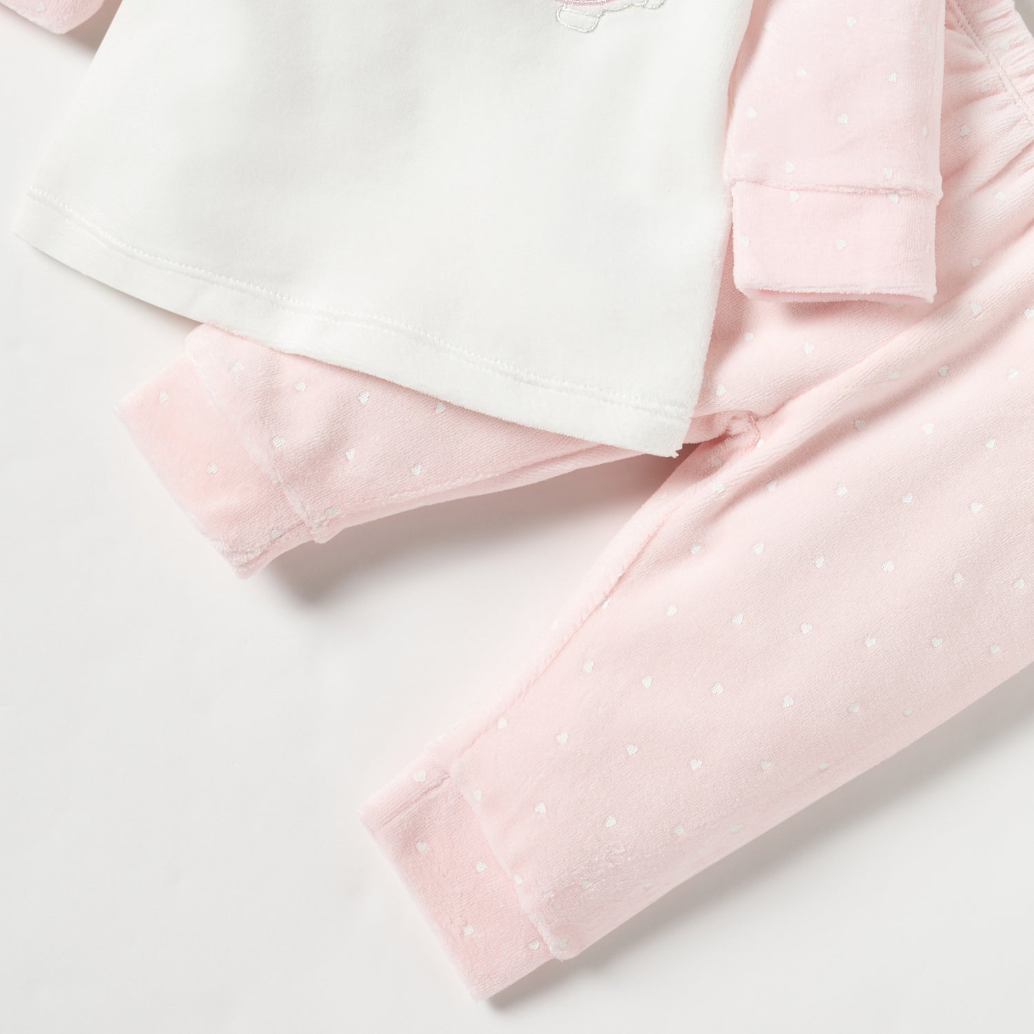 Juniors Teddy and Mouse Applique Long Sleeves Velour Sweatshirt and Pyjama Set