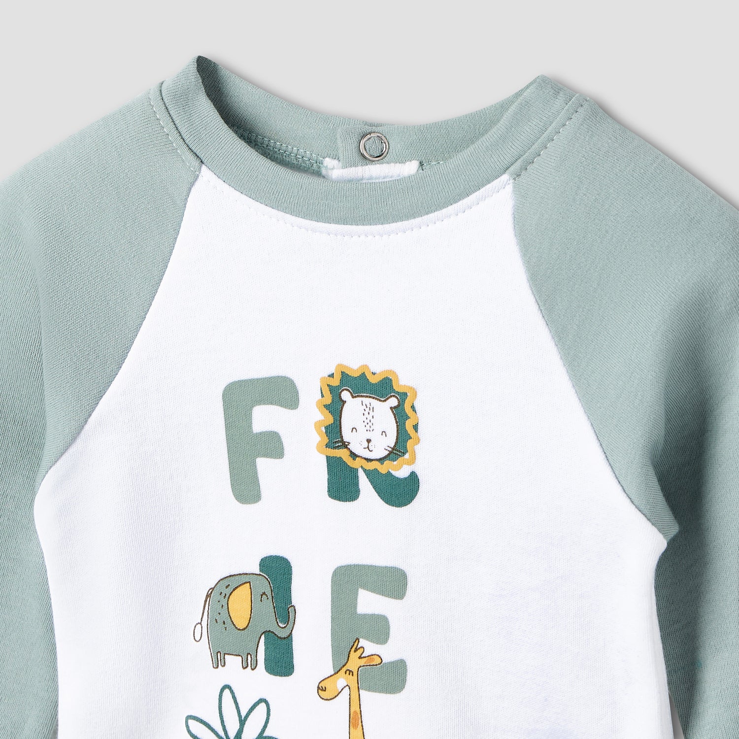Juniors Printed Raglan Sleeve T-shirt and Pyjama Set