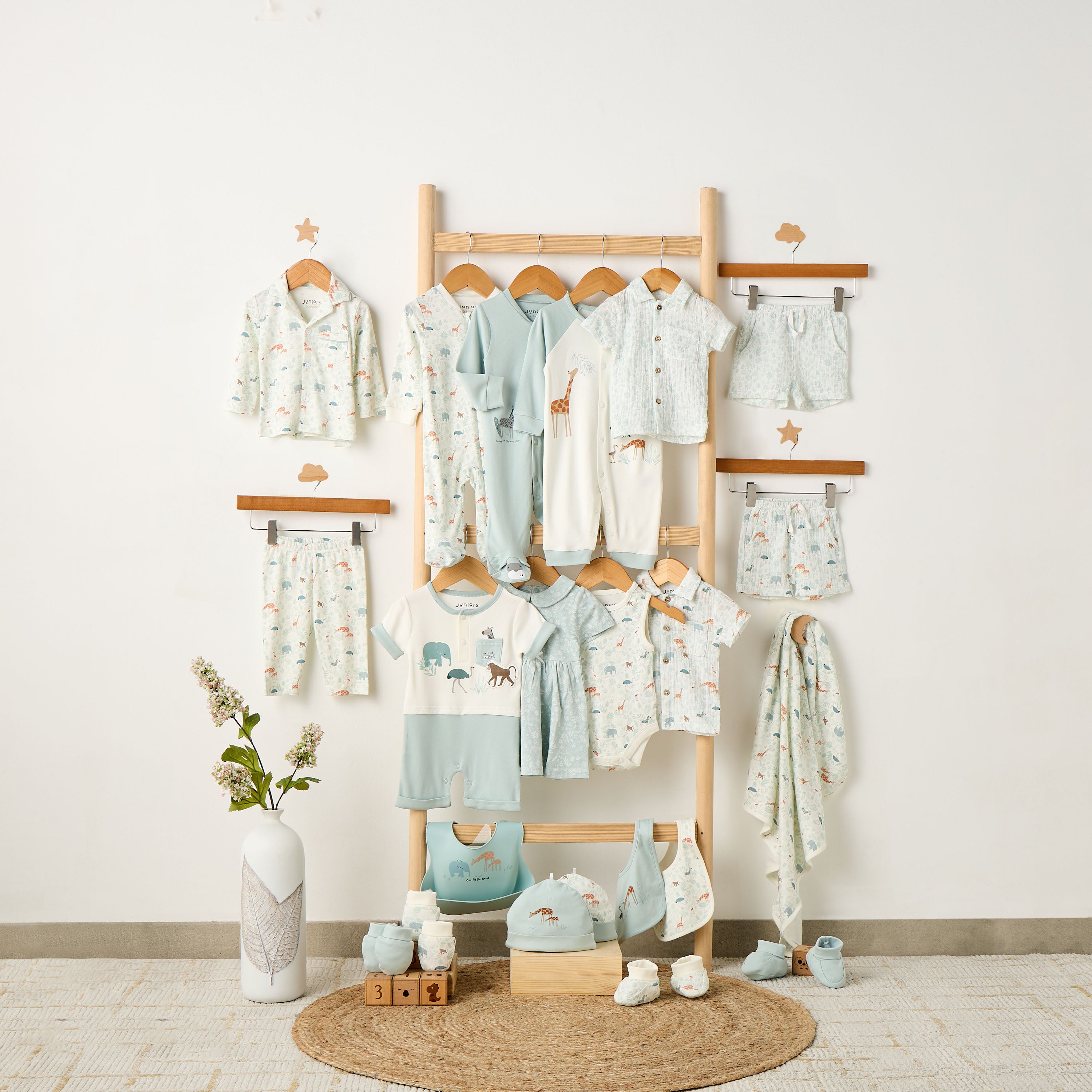 Juniors Cotton Mandarin Collar Long Sleeves Sleepsuit with Safari Print