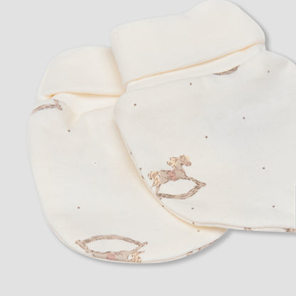 Set of 4 Giggles Mittens and Booties