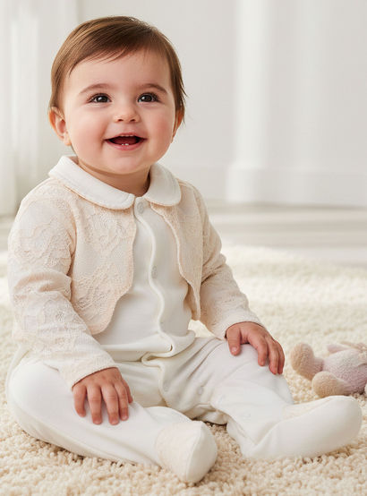 Giggles Cotton Collared Long Sleeves Sleepsuit with Snap Button Closure-baby-girls-clothing-nightwear-sleepsuits-image-1