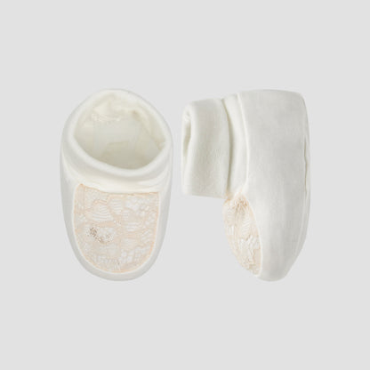 Giggles Booties with Lace Detail - Cream / 0-6 mths