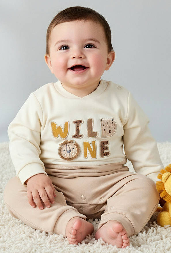 Juniors Cotton Collared Long Sleeves Sleepsuit with Snap Button Closure
