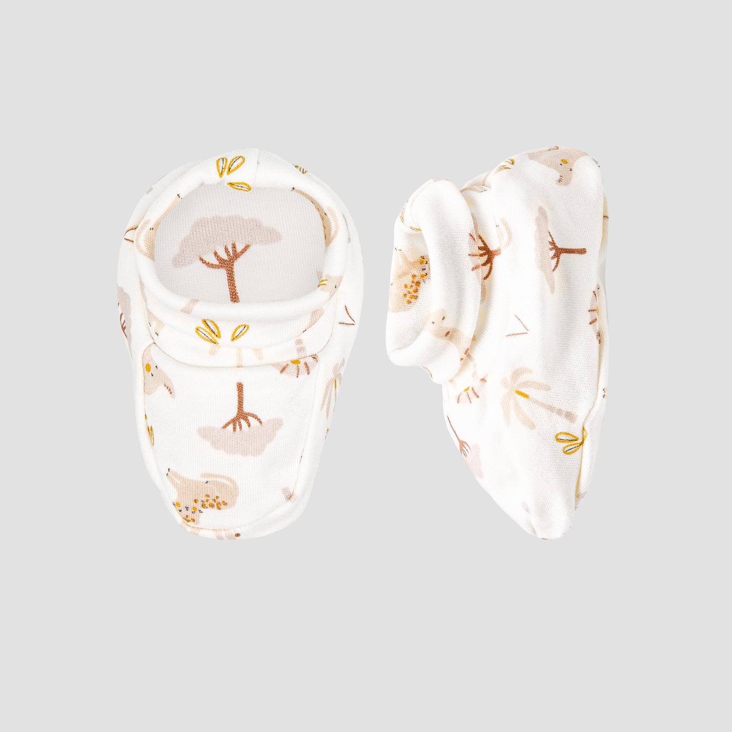 Pack of 2 Juniors Booties with Assorted Design