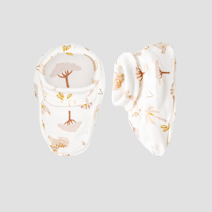 Pack of 2 Juniors Booties with Assorted Design