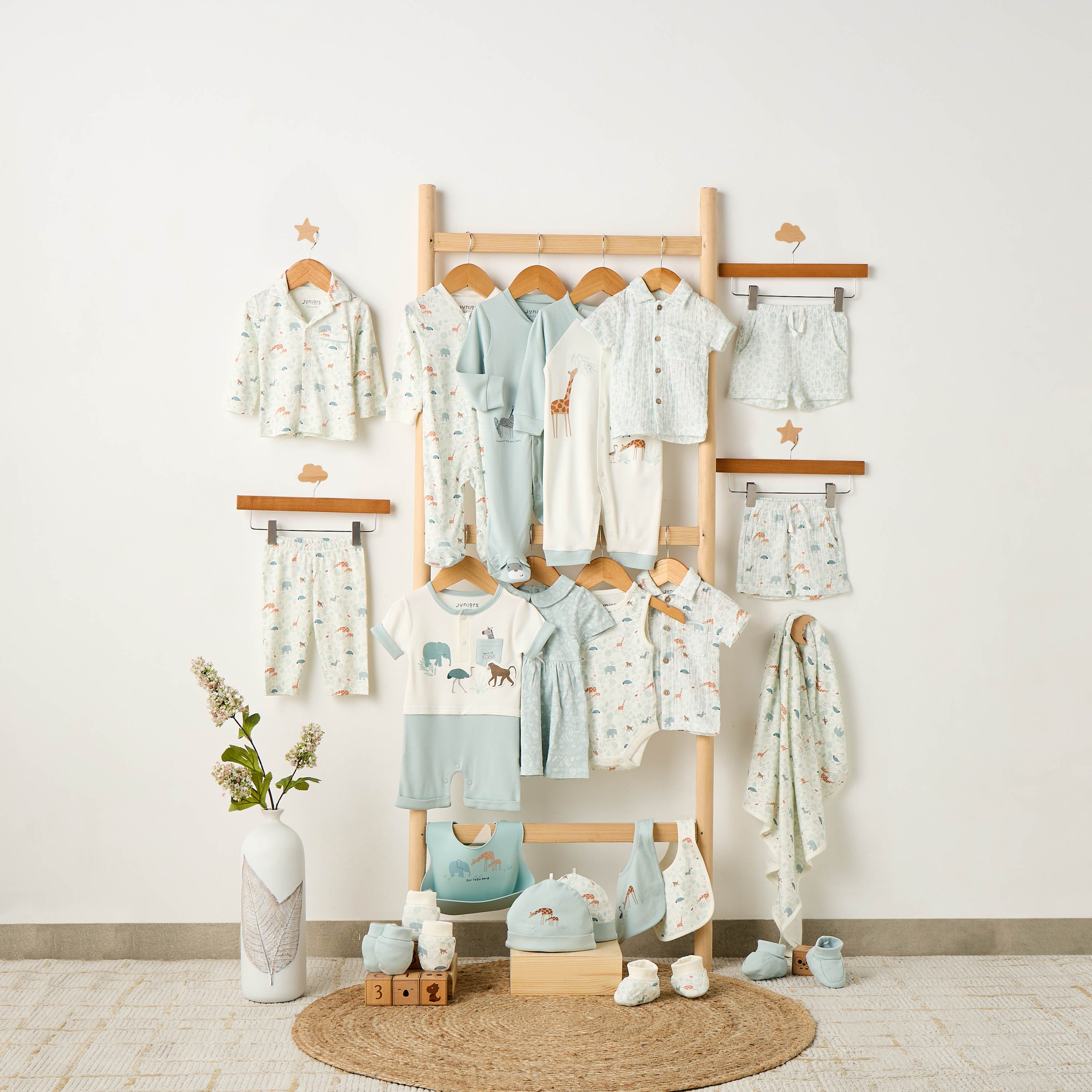 Juniors Cotton Collared Short Sleeves Shorts Set with Print