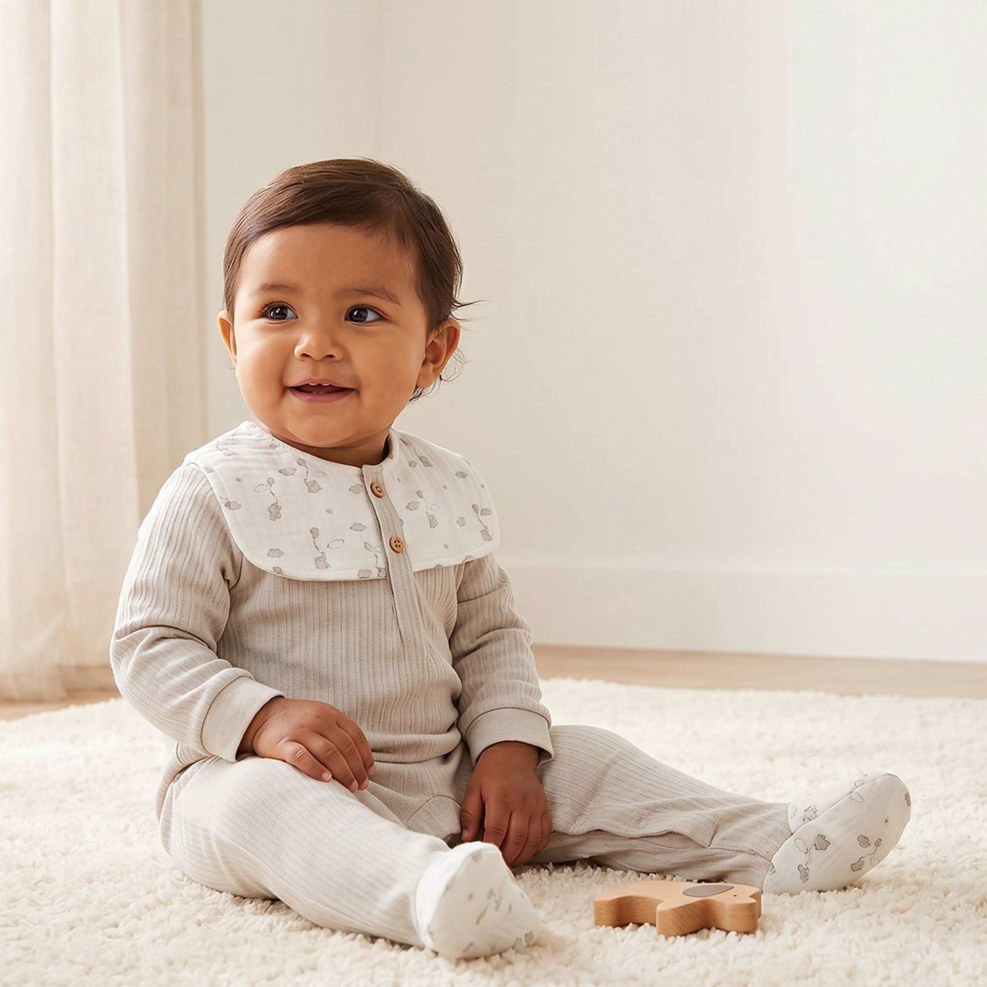 Giggles Cotton Crew Neck Long Sleeves Sleepsuit with Print
