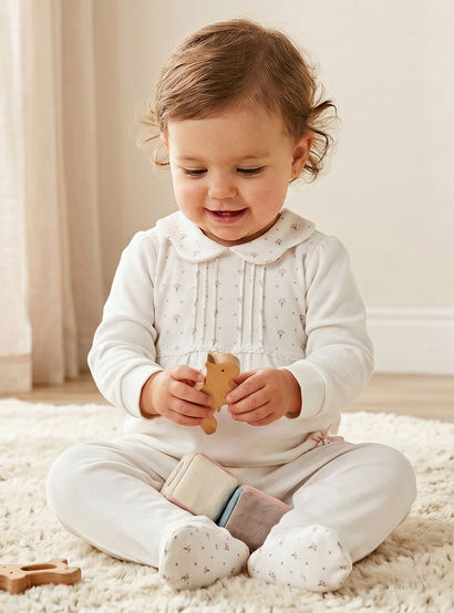 Giggles Supima Cotton Collared Long Sleeves Sleepsuit with Floral Print-baby-girls-clothing-nightwear-sleepsuits-image-1
