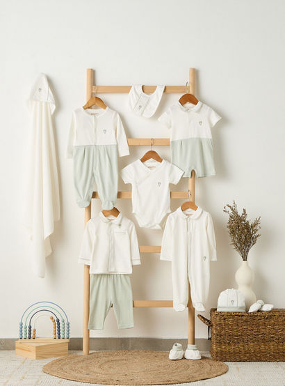 Giggles Cotton Collared Long Sleeves Sleepsuit with Textured Design-baby-girls-clothing-nightwear-sleepsuits-image-6