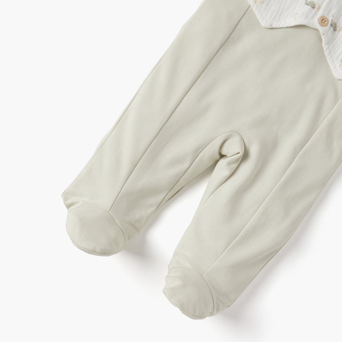 Giggles Solid Closed Feet Sleepsuit with Collar and Waistcoat