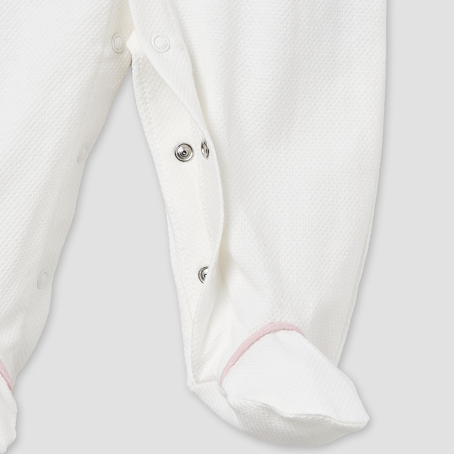 Giggles Cotton Collared Long Sleeves Sleepsuit with Snap Button Closure