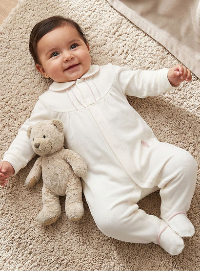 Giggles Cotton Collared Long Sleeves Sleepsuit with Snap Button Closure-baby-girls-clothing-nightwear-sleepsuits-image-2