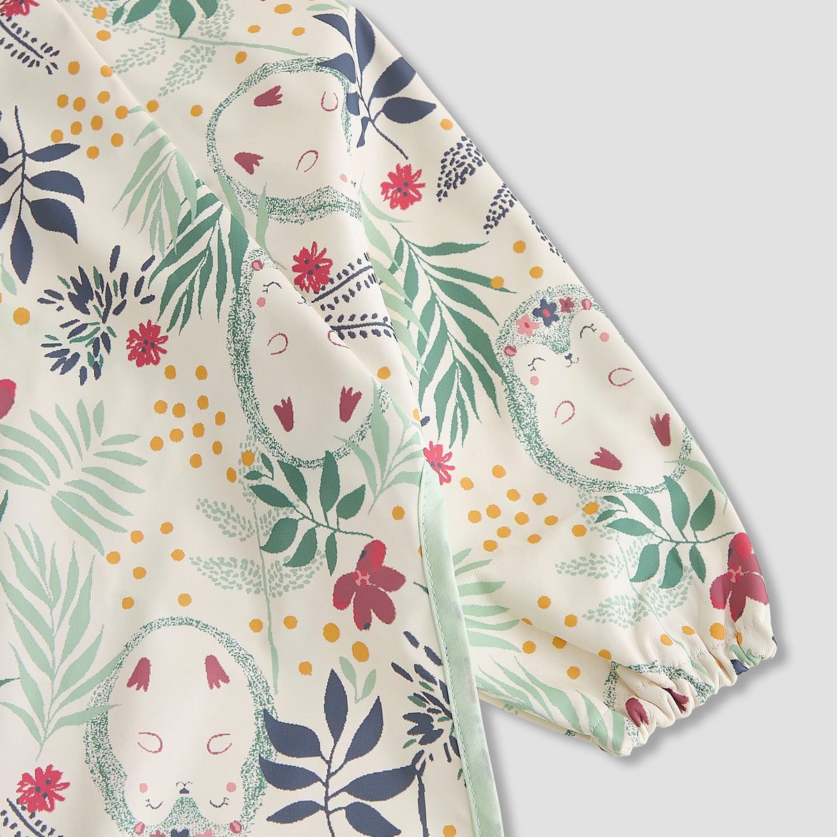 Juniors Baby Bib with Floral Print
