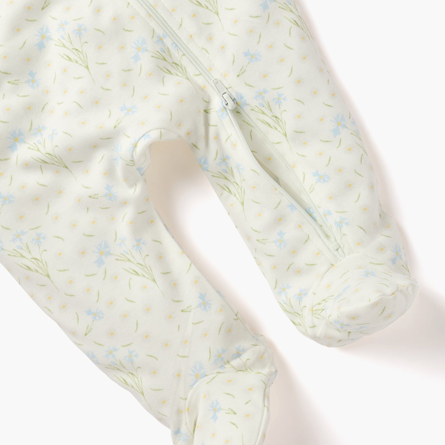 Juniors Printed Sleepsuit with Collar and Zip Closure