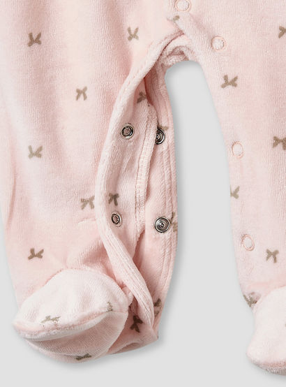 Juniors Crew Neck Sleepsuit with Bow Print- Cotton Blend - Long Sleeves-baby-girls-clothing-nightwear-sleepsuits-image-4