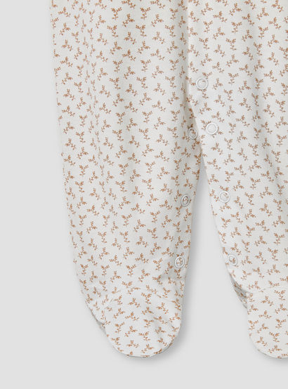 Giggles Leaf Print Sleepsuit with Long Sleeves-baby-girls-clothing-nightwear-sleepsuits-image-4